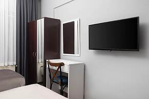 Galley Port Rooms