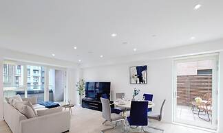 Deluxe Serviced Three Bedroom Apartment