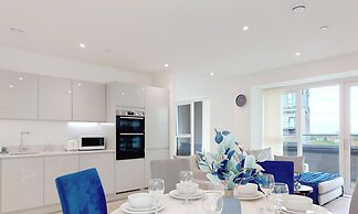 Deluxe Serviced Three Bedroom Apartment