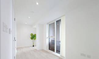 Deluxe Serviced Three Bedroom Apartment