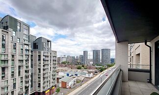 Deluxe Serviced Three Bedroom Apartment