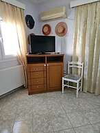 Tinas House