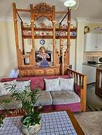 Tinas House