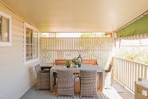 Cozy Cottage with Kitchen & Patio