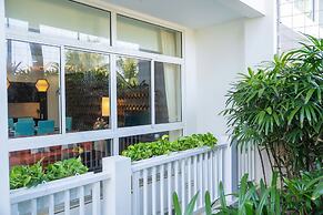 Aura Sun Premier Villa Da Nang