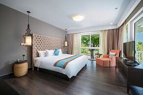 Aura Sun Premier Villa Da Nang