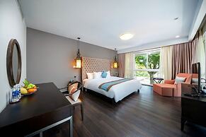 Aura Sun Premier Villa Da Nang