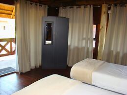 Chobe Lesoma Chalets Hotel