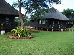 Chobe Lesoma Chalets Hotel