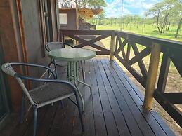 Chobe Lesoma Chalets Hotel