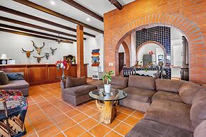 Los Gonzalez Hotel by Monyxbnb
