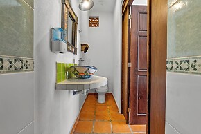 Los Gonzalez Hotel by Monyxbnb