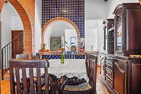 Los Gonzalez Hotel by Monyxbnb