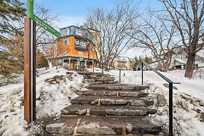 Le Johannsen by RVMT