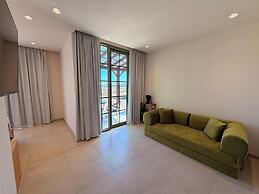 Nangi Hotel Boutique