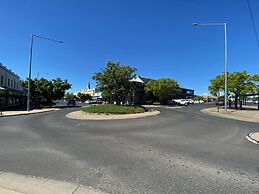 Central Motel