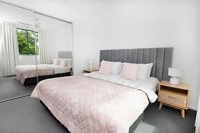 Swell Resort Burleigh Heads