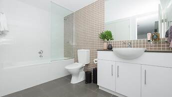 Swell Resort Burleigh Heads