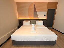 I-FLY HOTEL