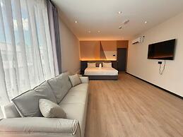 I-FLY HOTEL