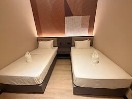 I-FLY HOTEL
