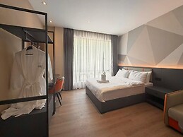 I-FLY HOTEL