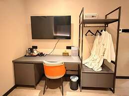 I-FLY HOTEL