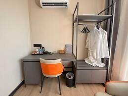 I-FLY HOTEL