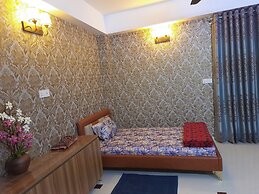 Amar Bari Guest House