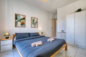 Spacious 4 Bedroom 4 Bathrooms Apartment