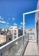 Spacious 4 Bedroom 4 Bathrooms Apartment