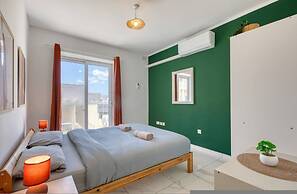 Spacious 4 Bedroom 4 Bathrooms Apartment