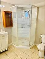 Spacious, Private & Independent Stay in Milton
