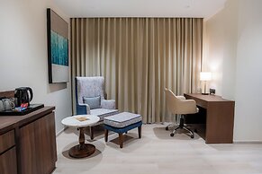 Akaya Elegance