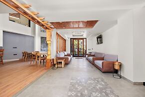 Hotel Ardmore Hills