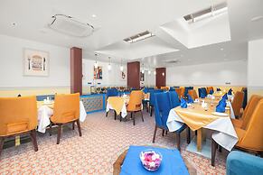 Hotel Ardmore Hills