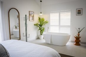 Trentham Waters Resort