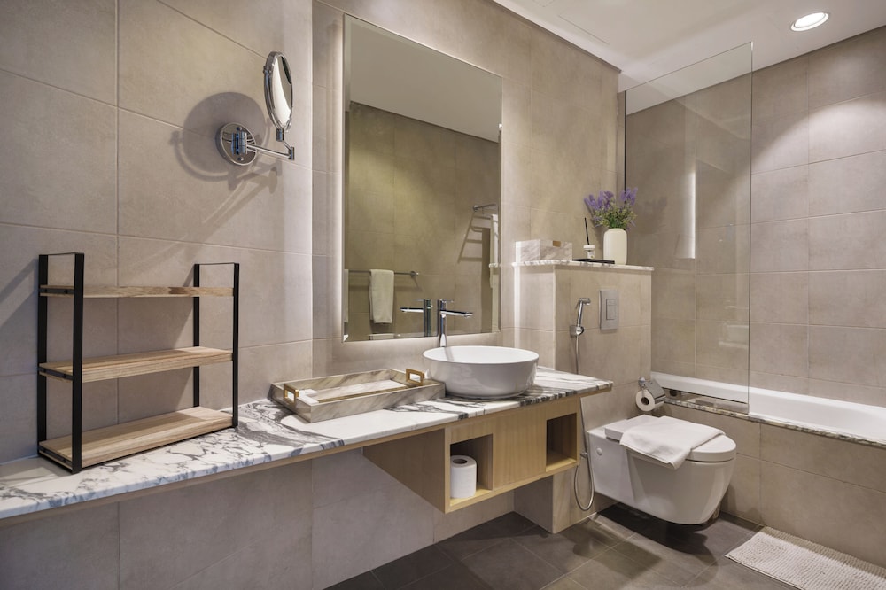 Chic 2BR in Paramount Midtown