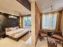 Serenity the villa by Beta Bawarchi