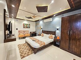 Serenity the villa by Beta Bawarchi