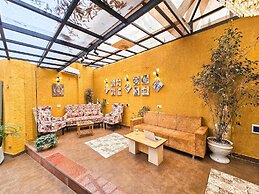 Serenity the villa by Beta Bawarchi
