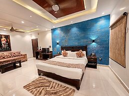 Serenity the villa by Beta Bawarchi