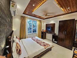 Serenity the villa by Beta Bawarchi