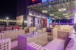 Sondermall Palace