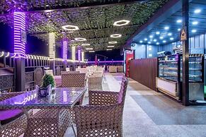 Sondermall Palace