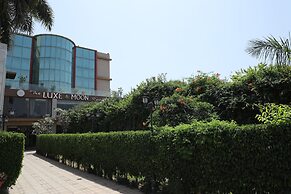 Sona Pristine Hotel And Resort