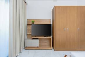 Modern Studio with Premium Amenities