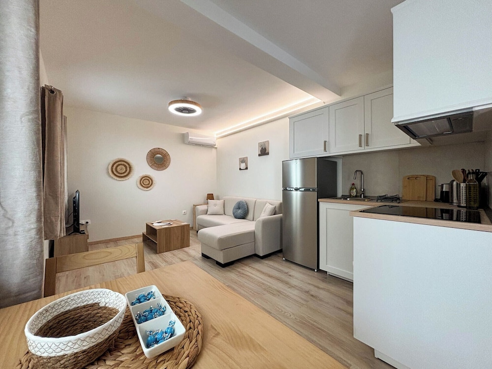 Kumquat Apartments