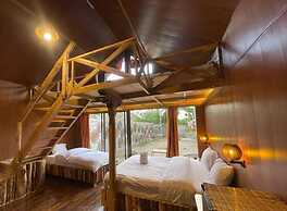 Ayash Resort