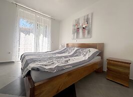 Perla Blu - Modern Seaside Escape